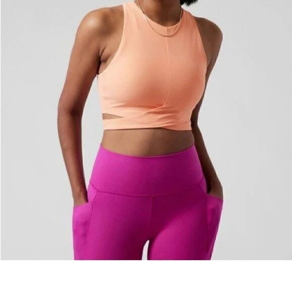 Athleta Conscious  Cut Out Crop peach / orange workout top size XL NWT